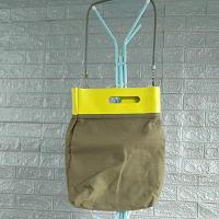 ราคา กระเป๋าสะพายผ้าสีเขียวขี้ม้า ขอบเขียวมะนาว ขนาด 13 × 16" (24061903142)