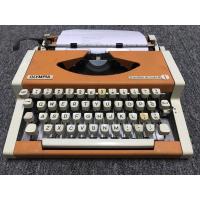 ราคา เครื่องพิมพ์ดีดภาษาอังกฤษ OLYMPIA TRAVELL DE LUXE S Font ตัวเขียน (18456455289)