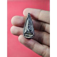 ราคา 00567 พระนางกำแพง เม็ดมะเคล็ด เนื้อดินผสมใบลาน กรุทุ่งเศรษฐี จ.กำแพงเพชร (26862578369)