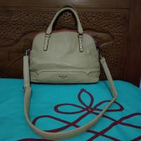 ราคา กระเป๋า Preloved lovcat Kulman แถมฟรี กระเป๋าสตางค์ lovcat (10694062473)