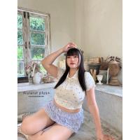 ราคา เสื้อครอปสาวอวบแต่งปกโปโล ผ้าลายดอกไม้ (27108291111)