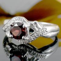 ราคา SKJewelryFactory แหวนเงินแท้ 92.5% ฝังพลอยโกเมนแท้ ER02339-GAN (3962713709)