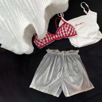 ราคา ประกบกัน ซ้อนชุด1ชุดชั้นใน + 1แขวน + 1กางเกงขาสั้นลูกไม้ประกบด้านล่างซ้อนบรรยากาศกางเกงขาสั้นลายเอวยางยืดกางเกงขาสั้นผู้หญิงด้วยลูกไม้ปักสีขาว (27113767667)