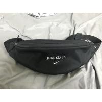 ราคา กระเป๋าคาดอก Nike มือสอง ของแท้ (1651181036)