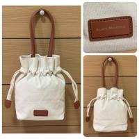 ราคา ส่งต่อ กระเป๋าผ้าแคนวาส ALICE MARTHA ขนาด 6.5 x 8.5 นิ้ว (24695475690)