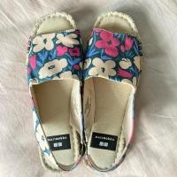 ราคา รองเท้า uniqlo x marimekko size s (29410078106)