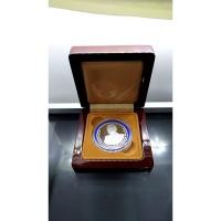 ราคา เหรียญ 800 บาทเงินขัดเงา เฉลิมพระชนมพรรษา 7 รอบ รัชกาลที่ 9 พร้อมกล่องใม้ ไม่มีใบเซอร์ (20411560182)