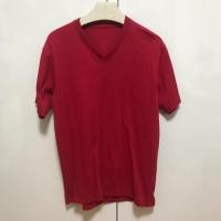 ราคา เสื้อยืด เสื้อยืดคอวี Uniqlo size M สีแดง มือสอง (1630619657)
