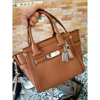 ราคา COACH 37444 COACH SWAGGER 21 CARRYALL IN PEBBLE LEATHER (724257073)