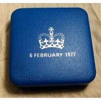 ราคา เหรียญ Queen Elizabeth II 1977 (28190477157)