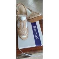 ราคา รองเท้าส้นสูง Thames (16086915073)