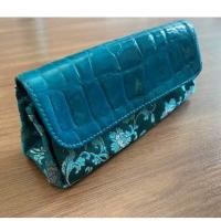 ราคา NEW กระเป๋าใส่เครื่องสำอางค์ MAC แท้ สีเขียวเหนี่ยวทรัพย์ ของใหม่ (18688841723)