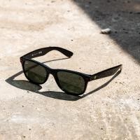 ราคา แว่นกันแดด Ray-Ban Wayfarer Ferrari ของแท้ อุปกรณ์ครบ ประกันศูนย์ไทย (57103516900)