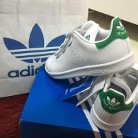 ราคา รองเท้าเด็ก adidas stan smith ของแท้ 100% ค่ะ (1139525752)