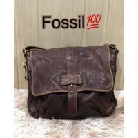 ราคา กระเป๋าสะพายหนังแท้ แบรนด์ fossil (14461148345)