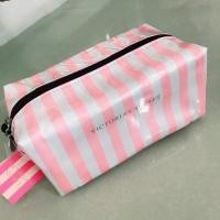 ราคา แท้วิคตอเรียซีเคร็ทกระเป๋าเครื่องสำอางค์ Victoria's Secret จาก ช็อปอเมริกา (2972242996)