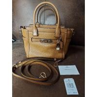 ราคา coach swagger21 used like new ใช้ไป1ครั้งค่ะ (9233384823)