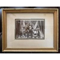 ราคา กรอบรูปไม้แป้ง ภาพถ่ายเก่า กระดาษหนังไก่ “ รัชกาลที่ 5 ทรงบัลลังก์ ภาพถ่ายขนาดโปสการ์ด (24707086381)