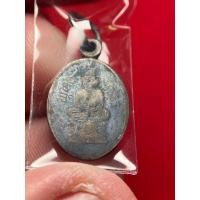 ราคา เหรียญกลมเล็กหลวงพ่อโสธร รุ่นสร้างโรงพยาบาล เนื้อเงินลงถม วัดโสธรฯ ปี 2509 (25528457783)