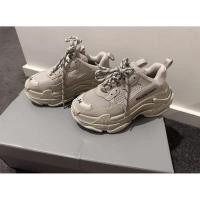 ราคา Balenciaga Triple S Beige | used like very new✨ (43314104878)