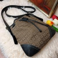 ราคา กระเป๋าสะพายทรงครอสบอดี้ ของแท้ Coach Bag crossbody Small Bucket​ leather black แท้% shop USA ️Good condition (3191421942)