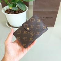 ราคา Lv Kisslock มือสองของแท้ค่ะ (รบกวนทั่กแชทก่อนสั่งค่ะ) (15448660221)