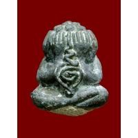 ราคา พระปิดตาชมภูนุชหลวงปู่หมุนฐิตสีโลเศก"รุ่นจักรพรรดิ์มหาพุทธมงคลชัยปี2542"เนื้อจตุธาตุอุดผงผสมพร (18071225968)