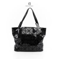 ราคา [ของแท้]BAO BAO BLACK SHW มีใบรับประกัน ตรวจสอบได้ทุกใบ ✅ (48901627033)