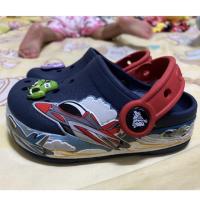ราคา CROCS รองเท้าเด็กมือสอง งานแบรนด์แท้ๆ C7=14-14.5cm แถมจิบิท2ตัว ไฟติดทั้งสองข้าง ใหม่เทียบมือ1 (17540491067)