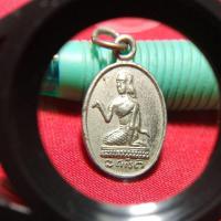 ราคา เหรียญนางกวักหลังพระพุทธหลวงพ่อจงวัดหน้าต่างนอกเนื้อกะไหล่เงิน (29285903200)