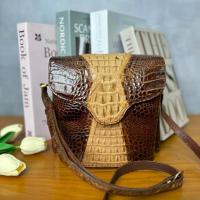 ราคา กระเป๋าหนังจระเข้แท้ทรงกล่องคอสบอดี้สวยสภาพดี (44600911258)