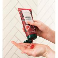 ราคา พร้อมส่ง THE BODY SHOP STRAWBERRY SHOWER SCRUB 200ML (17437515929)
