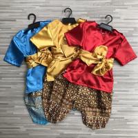 ราคา ชุดไทยเด็กชาย เสื้อแขนสั้นคอกลมผ้ามัน สีแดง ใส่คู่กับโจงกระเบน พร้อมผ้าคาดเอว (14461490645)