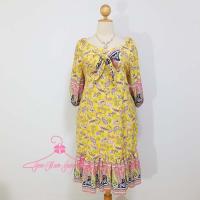 ราคา ชุดเดรสคนอ้วนคอกว้างผ้าไหมญี่ปุ่นสีเหลืองลายลูกน้ำผูกโบว์อกปลายแขนใส่ยางยืด ต่อชายระบาย สวยหวานเก๋น่ารักมากๆค่ะ (9916239236)