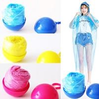 ราคา เสื้อกันฝนในลูกบอล ชุดกันฝนพกพา มีตะขอเกี่ยว **คละสี** (22580813995)