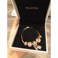 ราคา ส่งต่อ PANDORA Spring Collection สี rose gold ของแท้ size17” สร้อยข้อมือแพนดอร่าพร้อมอุปกรณ์รวม 6 ชิ้น (9928660670)