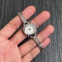 ราคา นาฬิกา Guess Vintage ( Lady ) นาฬิกาวินเทจ ของแท้มือสองจากญี่ปุ่น (21487577536)