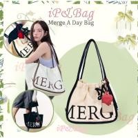 ราคา 【ของแท้อย่างเป็นทางการ】 in ‘Black’ กระเป๋า official ส่งต่อ กระเป๋าTote merge ของแท้กดจากShopเองค่ (45803800157)