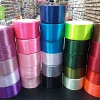 ราคา โบว์ผูกผมริบบิ้นผ้าซาตินขนาดกว้าง2นิ้ว (3861842160)