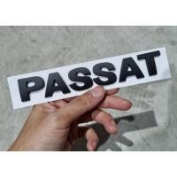 ราคา โลโก้ตัวอักษร พาสสาท ฟ้อนเก่า สีดำด้าน โฟล์คสวาเก้น ขนาด 16 * 2.5 cm ปี 2001 Volkswagen Passat 1.8 at matt black letter (22322031582)