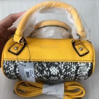 ราคา Kenneth cole ใบเล็ก ของใหม่ป้ายห้อย (6537844595)