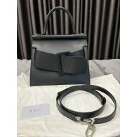 ราคา Boyy Karl 28 แท้!!!!!!!!!!! สวย ใหม่มาก ใช้งานน้อย (22587267806)