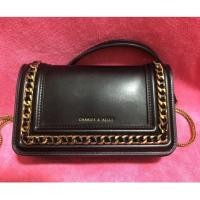 ราคา กระเป๋าสะพายข้าง charles & keith หน้าโซ่แท้ (15267967667)