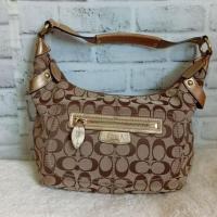 ราคา กระเป๋า Coach Vintage Y2K bag แท้ ลาย Signature C สะพายไหล่ มือสอง (29143942435)