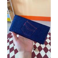 ราคา มือ1 พร้อมส่ง กระเป๋าสตางค์ใบยาวผ้ายีนส์สีเข้ม Denim มีโซ่ (23323265685)