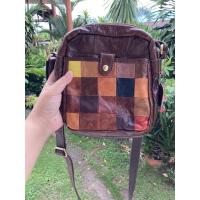 ราคา กระเป๋าสะพายข้าง crossbody มือสอง สะพายข้างสวยๆ (9851961944)