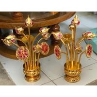 ราคา ดอกบัวไม้ ปิดทอง ประดับพลอย ( 1 คู่) (5839699513)