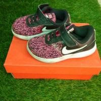ราคา รองเท้าnikeเด็ก (แท้100%) (6409591213)