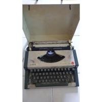 ราคา เครื่องพิมพ์ดีดกระเป๋าหิ้ว olympia (5594424789)