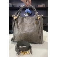 ราคา กระเป๋าหนังแท้แบรนด์ดังแอน ไคลน์ Anne Klein ลายงู (15000822277)